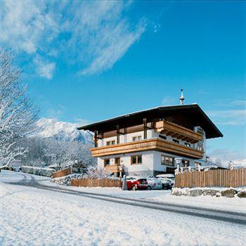 Pension Kristall Bramberg am Wildkogel Exterior photo