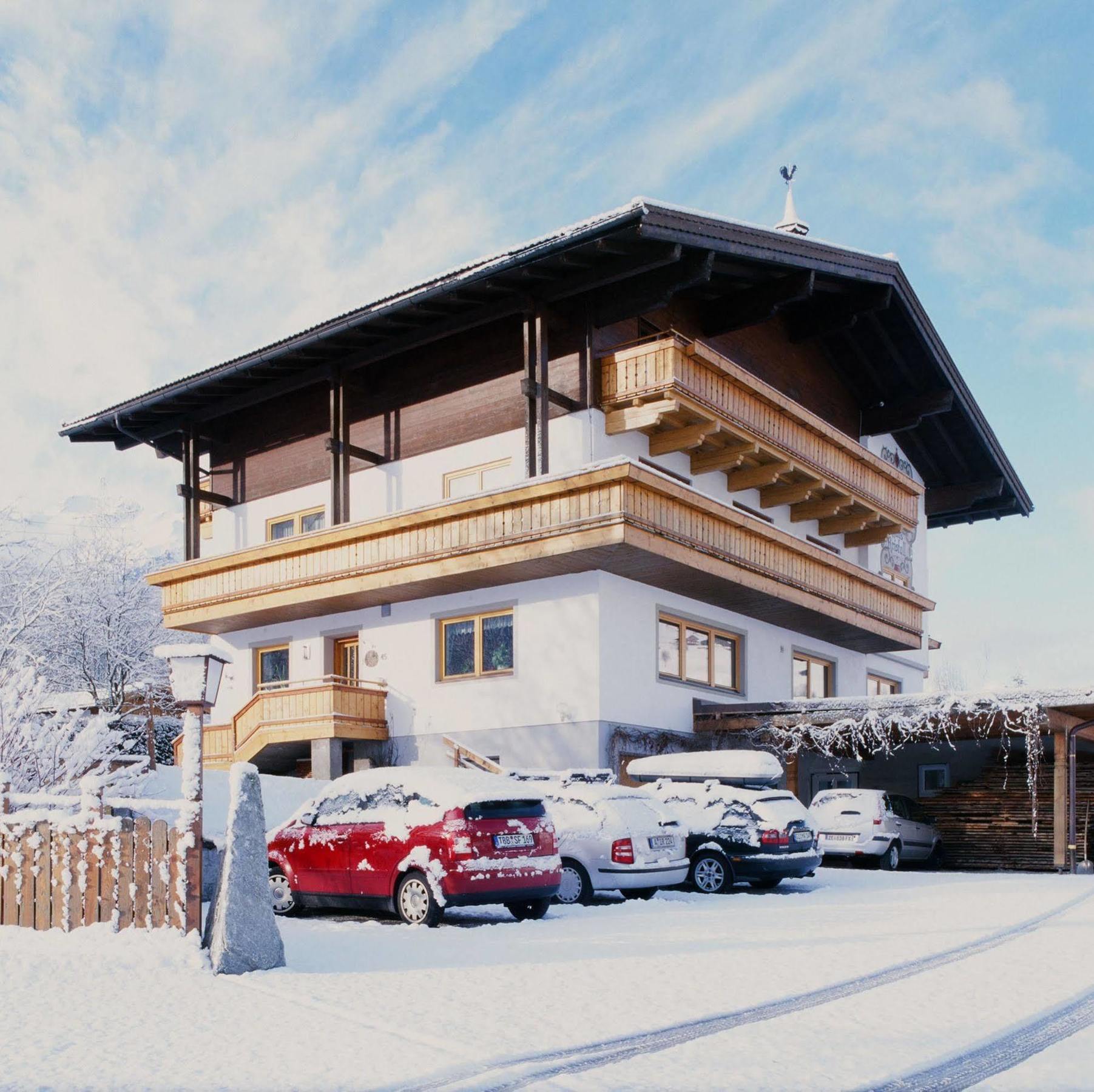Pension Kristall Bramberg am Wildkogel Exterior photo